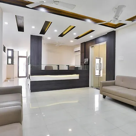 Oyo 22551 Ssv Hotel