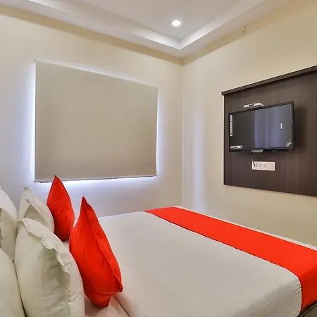 Hotel Oyo 22551 Ssv