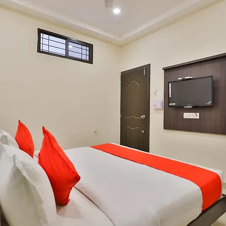 Oyo 22551 Ssv Hotel Jamnagar