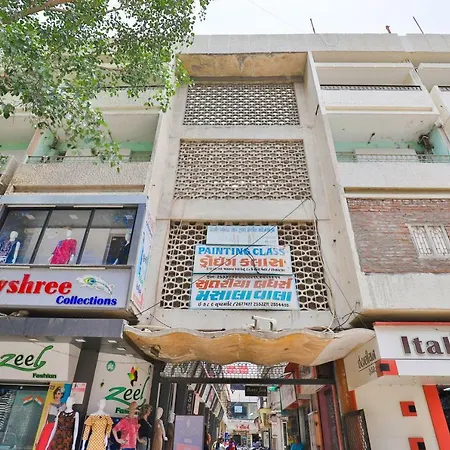 Hotel Oyo 22551 Ssv Jamnagar